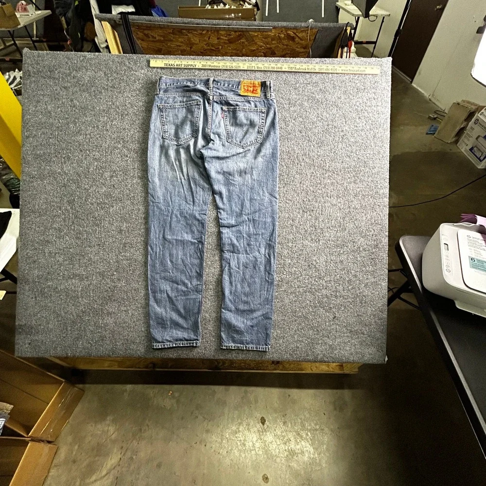 Levi's Jeans Mens Size 36x32 Blue Distressed Straight Leg Denim Ripped Casual